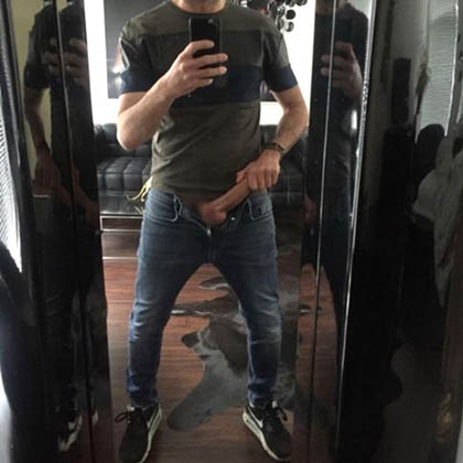 Filip är trött på missionärssex och vill ha lite mer kinkysex