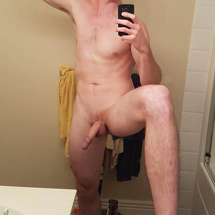 Isaac vill ha sköna träffar med en tjej, oavsett ålder