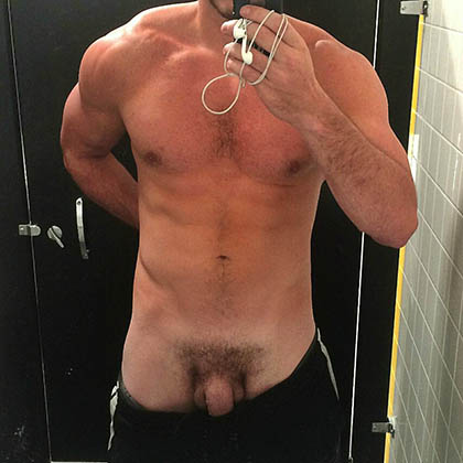 Sebastian öker kvinnor och par för sex