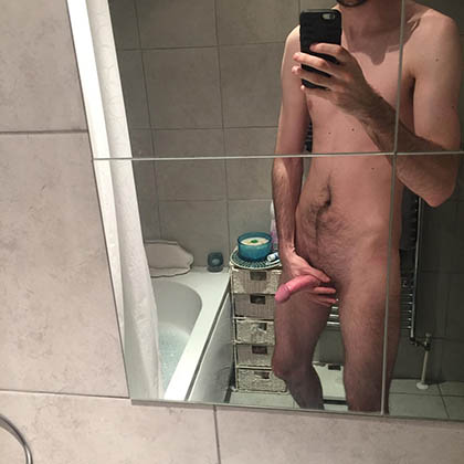 Liam söker äldre kvinna