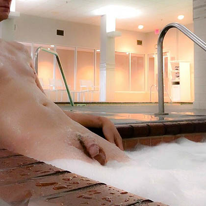 Rex söker lite sex i den grå vardagen